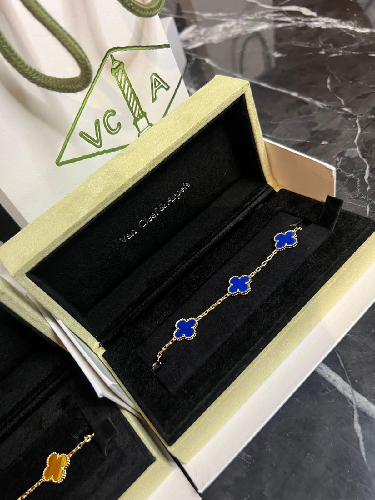 VAN CLEEF & ARPELS 18 K