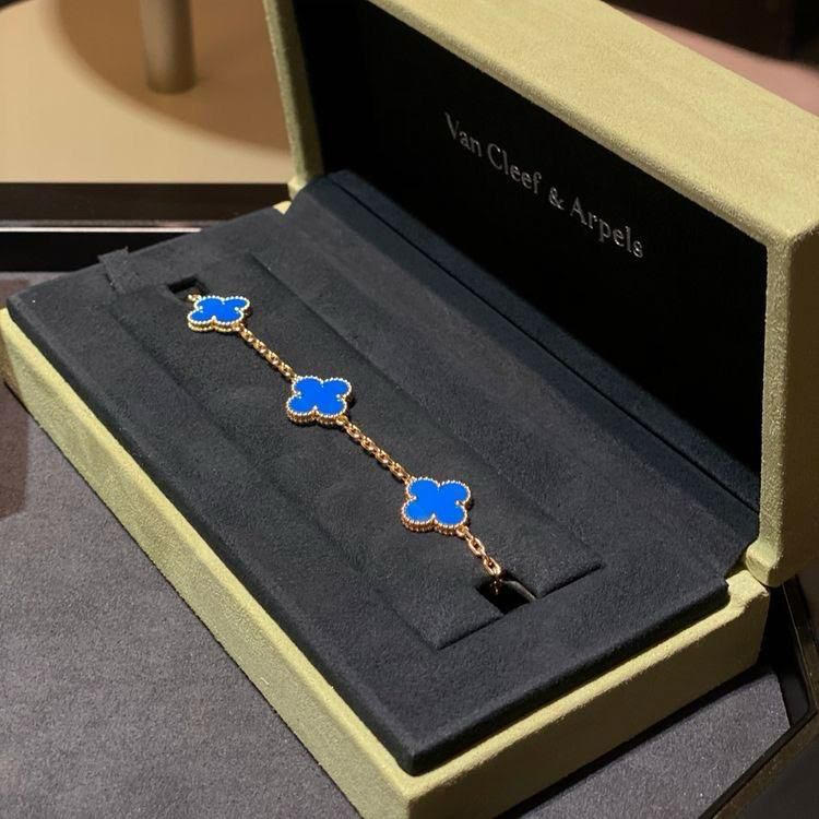 JOYAS
