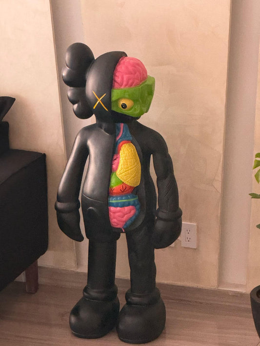 ESCULTURA KAWS 1.30 MTS