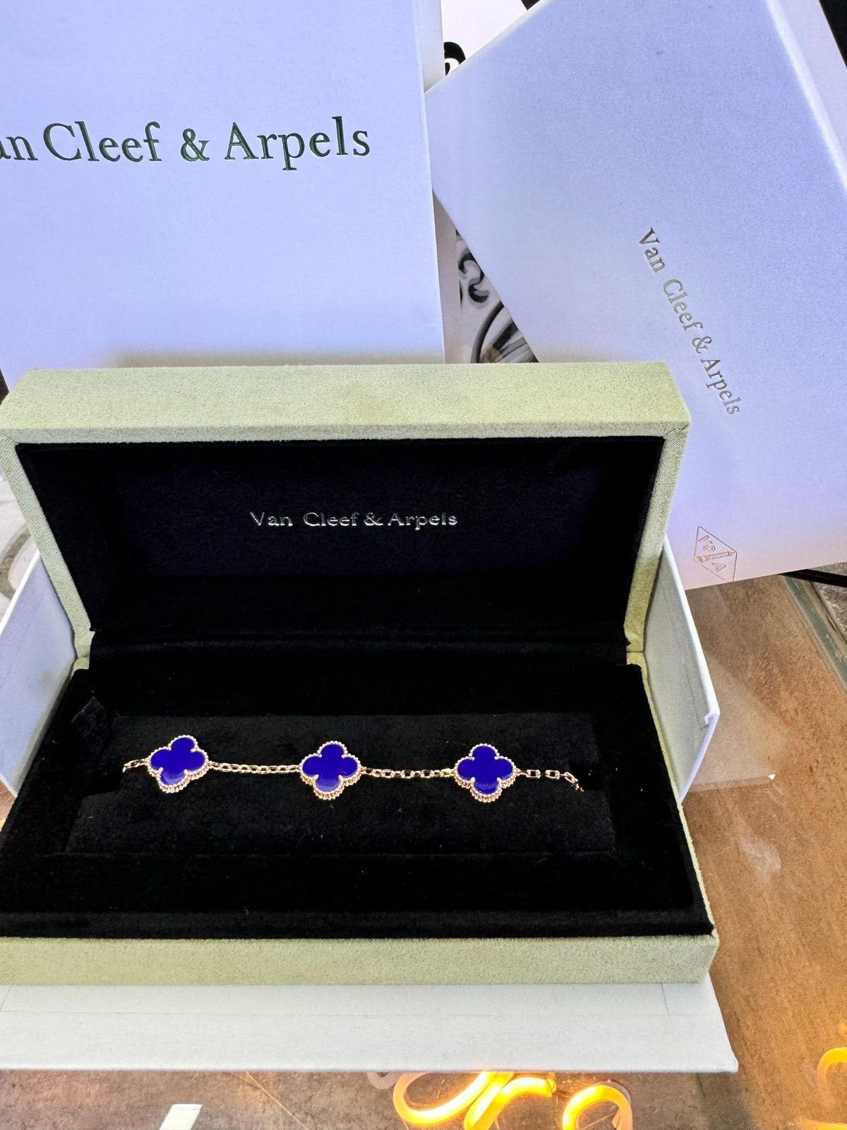 VAN CLEEF & ARPELS 18 K