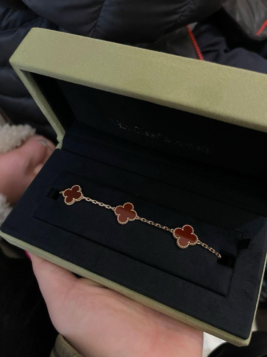 VAN CLEEF & ARPELS 18 K