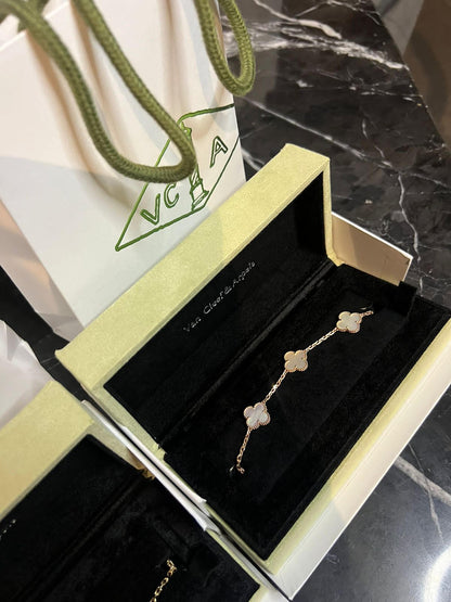 VAN CLEEF & ARPELS 18 K